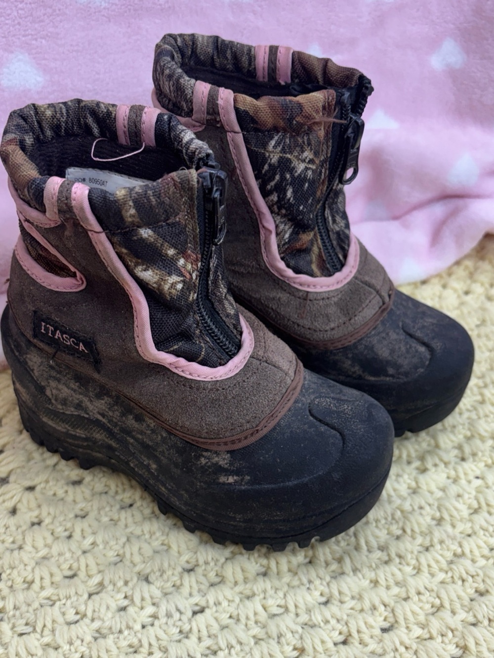 Itasca side zip camo waterproof pink trim boots toddler girl 7